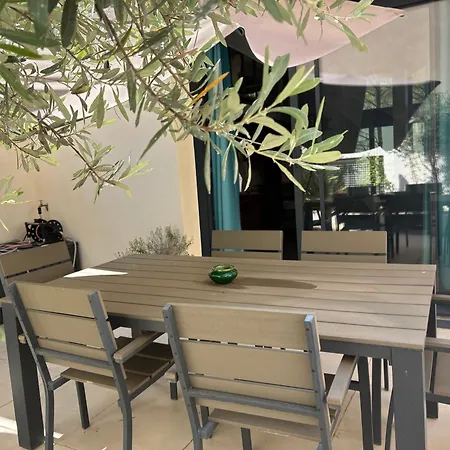 Arenes Privilege Apartment *